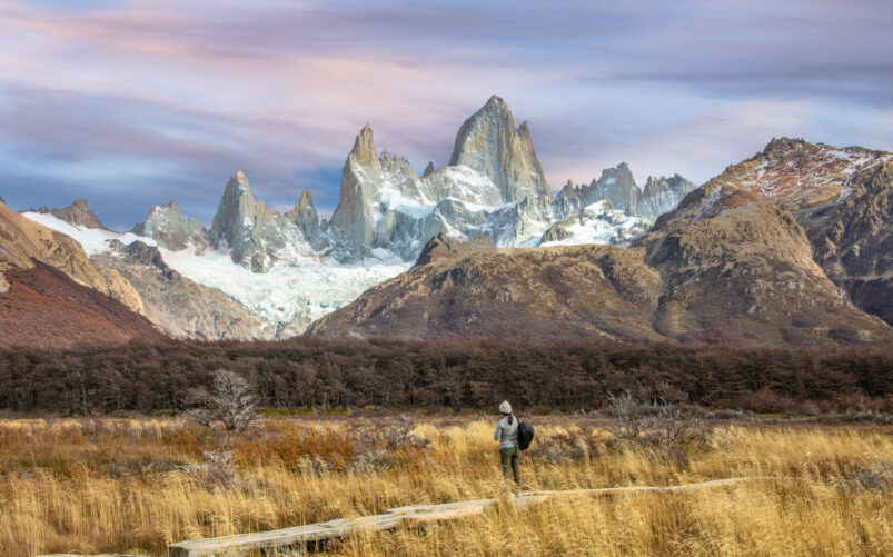 Randonnée en Patagonie avec vue sur le Fitz Roy, lors d'un voyage organisé en Amérique du Sud avec Karavaniers.